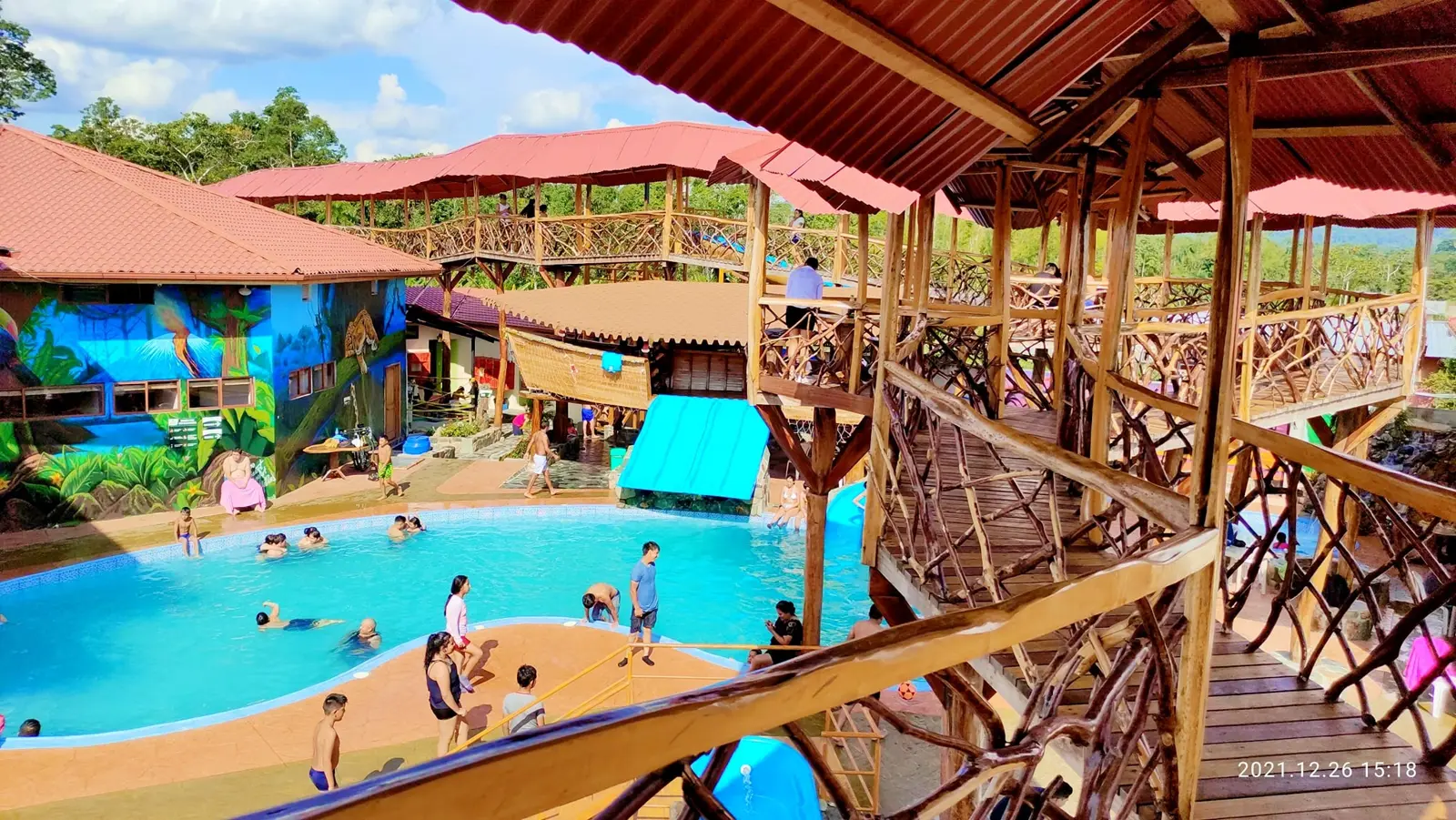 Piscinas y mirador de la hostería